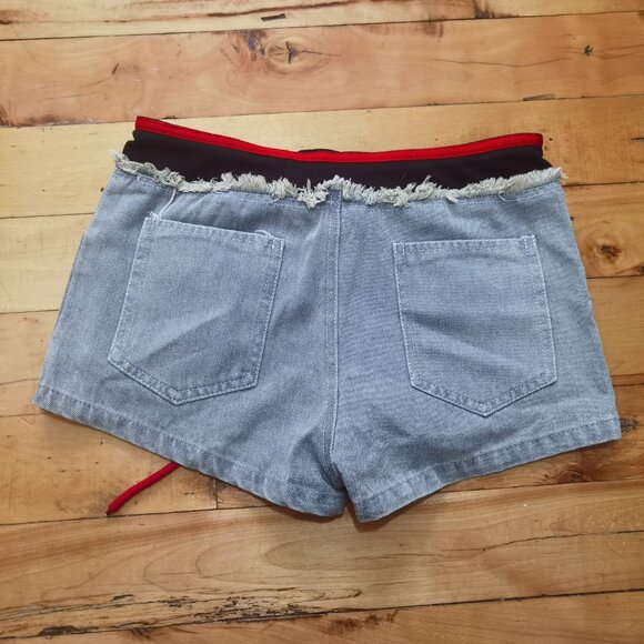 shorts with waistband and drawstrings - Picture 3 of 6